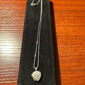 ITALIAN SILVER HEART LOCKET NECKLACE